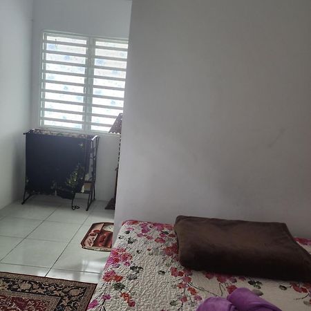 Mieda Rizqi Homestay Kampong Melayu Changkat Larah Экстерьер фото